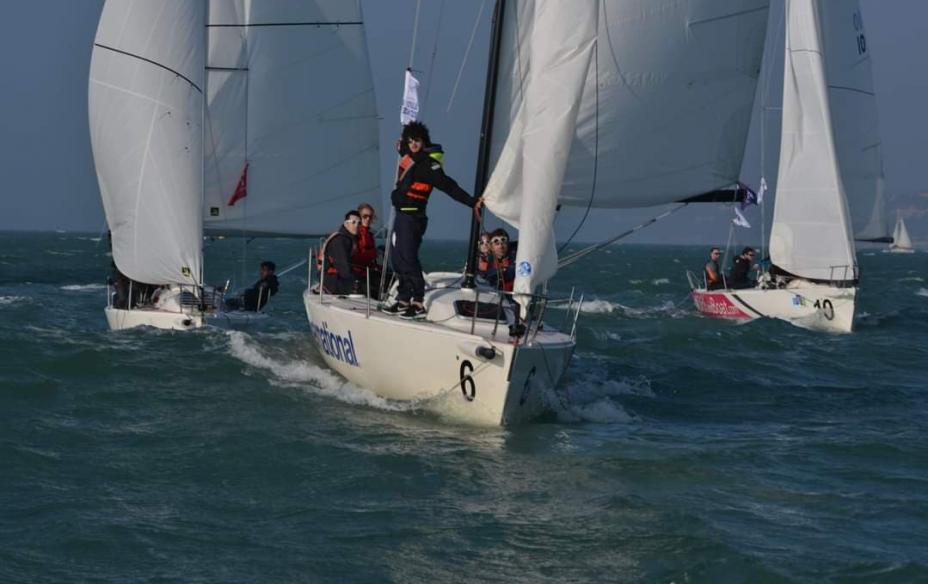 Elèves sur le voilier 